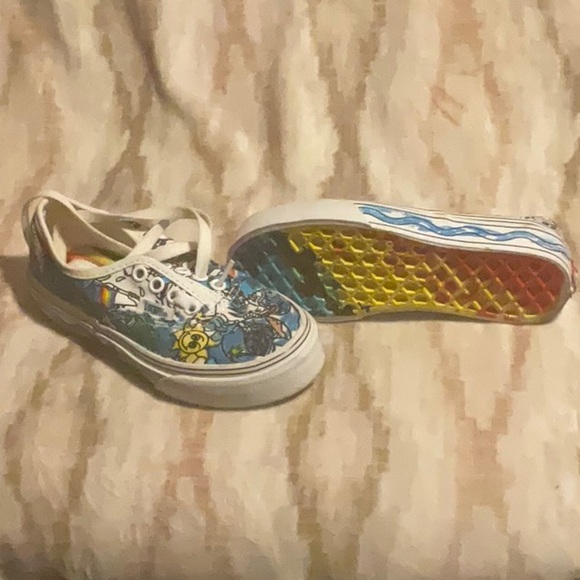 BRAND NEW KIDS CRAYOLA VANS SIZE 11 - Picture 2 of 3